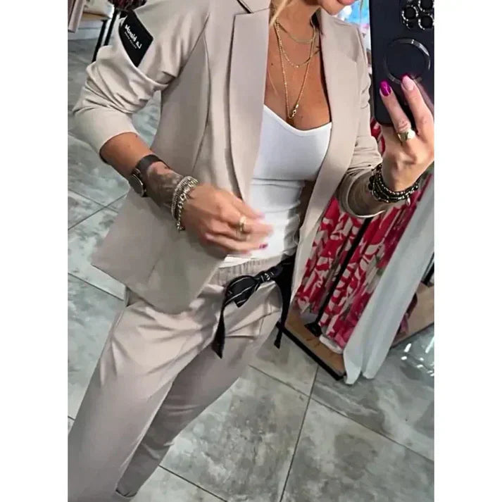 BELINDA | ELEGANT & COMFY TWO-PIECE SUIT